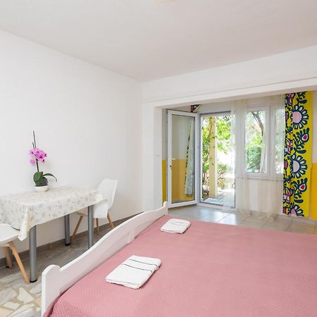 Apartments Roza Omiš Dış mekan fotoğraf