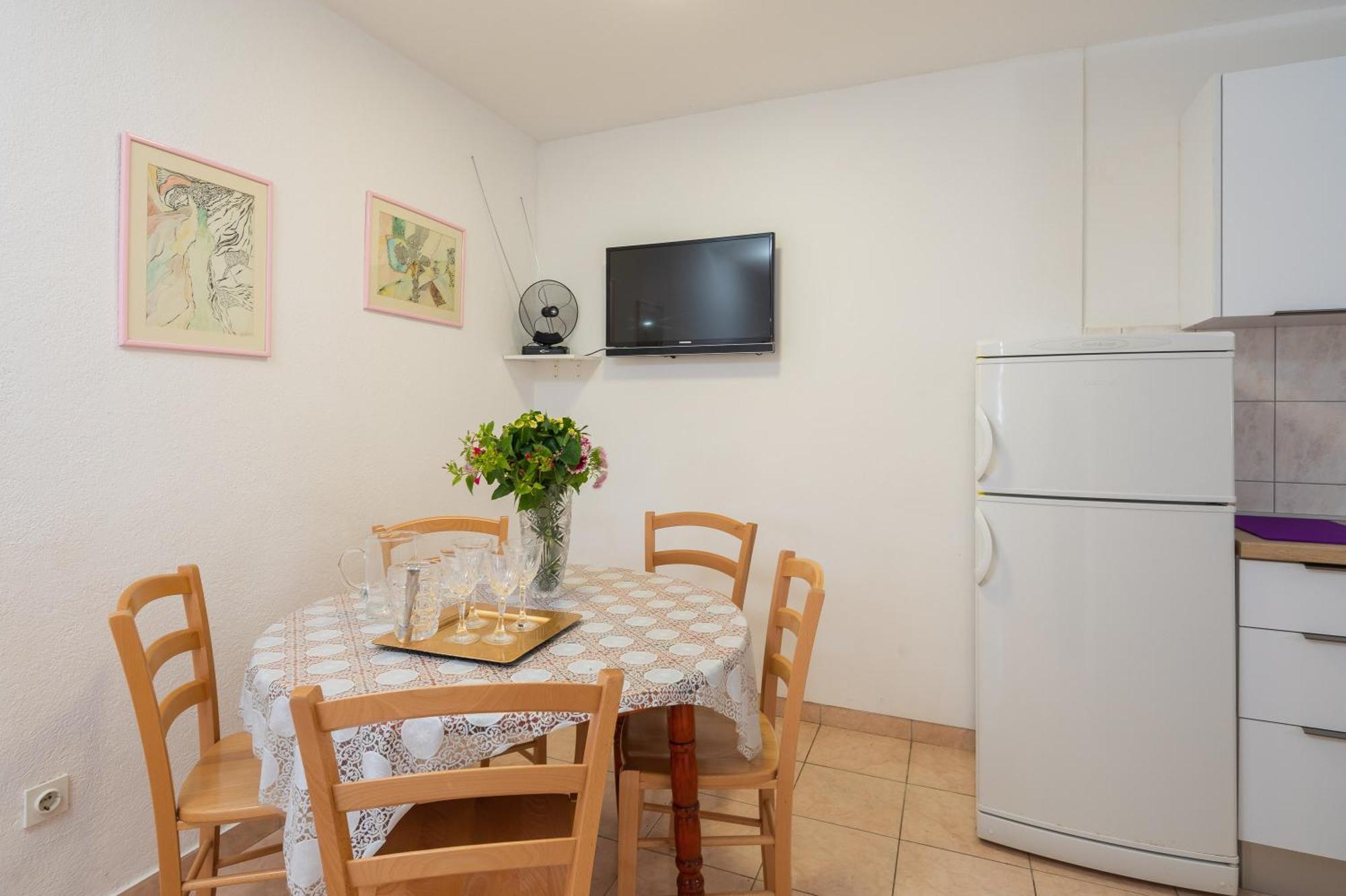 Apartments Roza Omiš Dış mekan fotoğraf