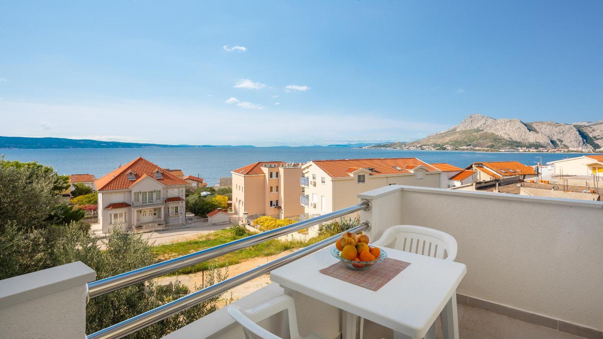 Apartments Roza Omiš Dış mekan fotoğraf