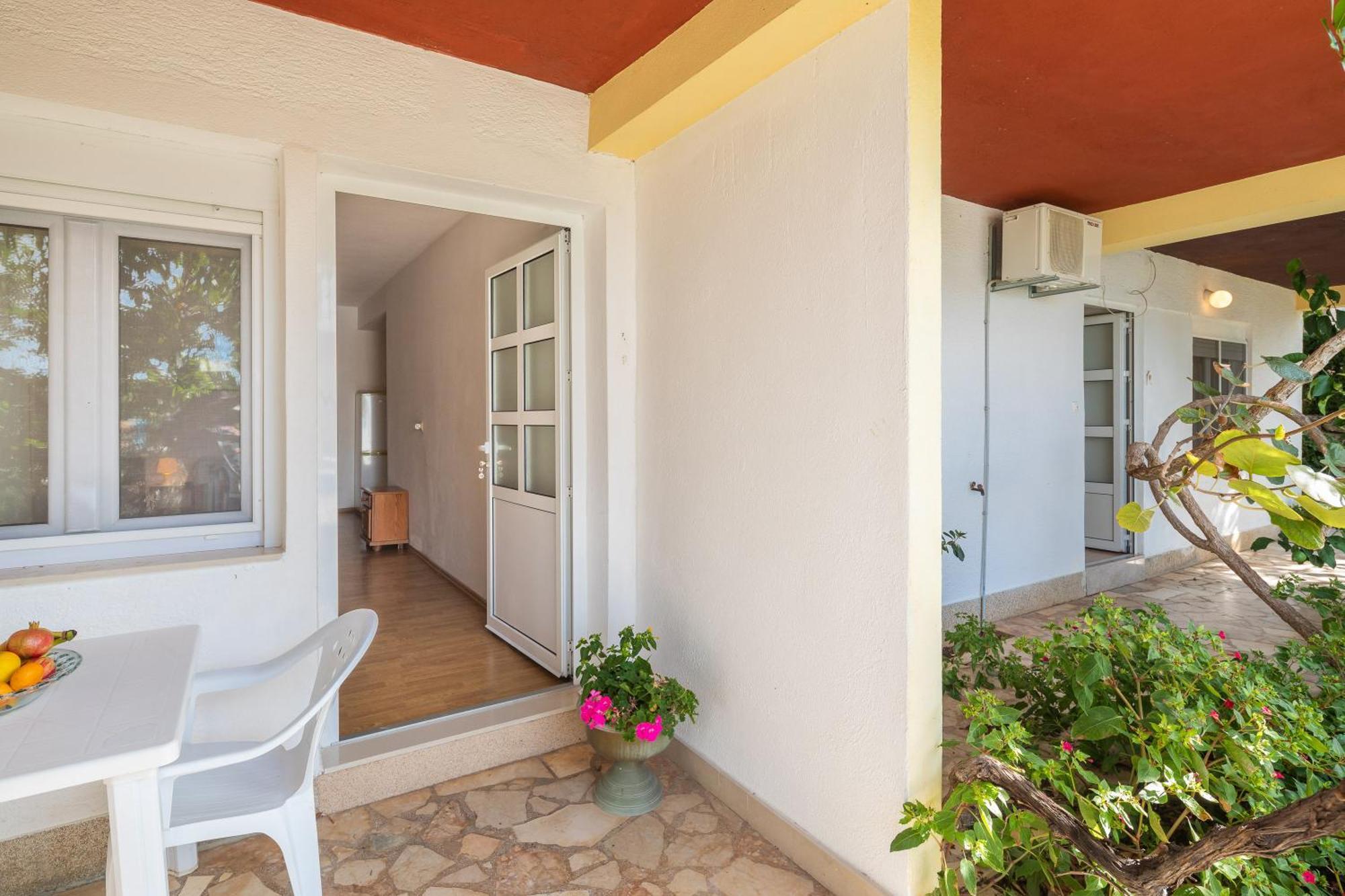 Apartments Roza Omiš Dış mekan fotoğraf