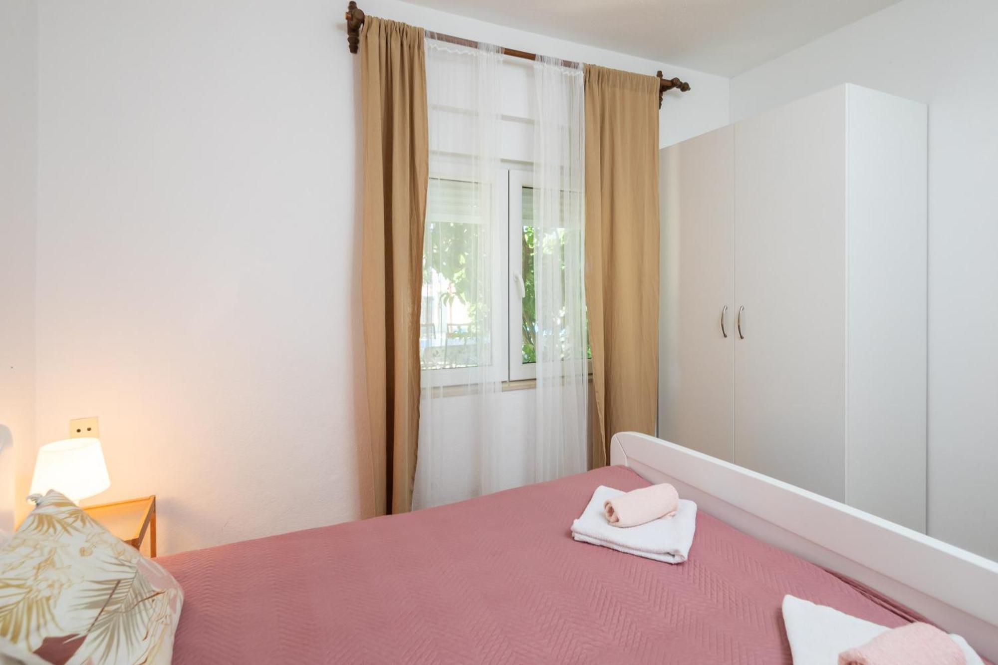 Apartments Roza Omiš Dış mekan fotoğraf