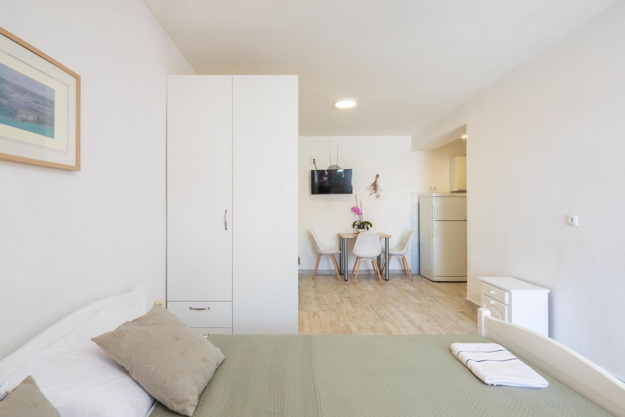 Apartments Roza Omiš Dış mekan fotoğraf