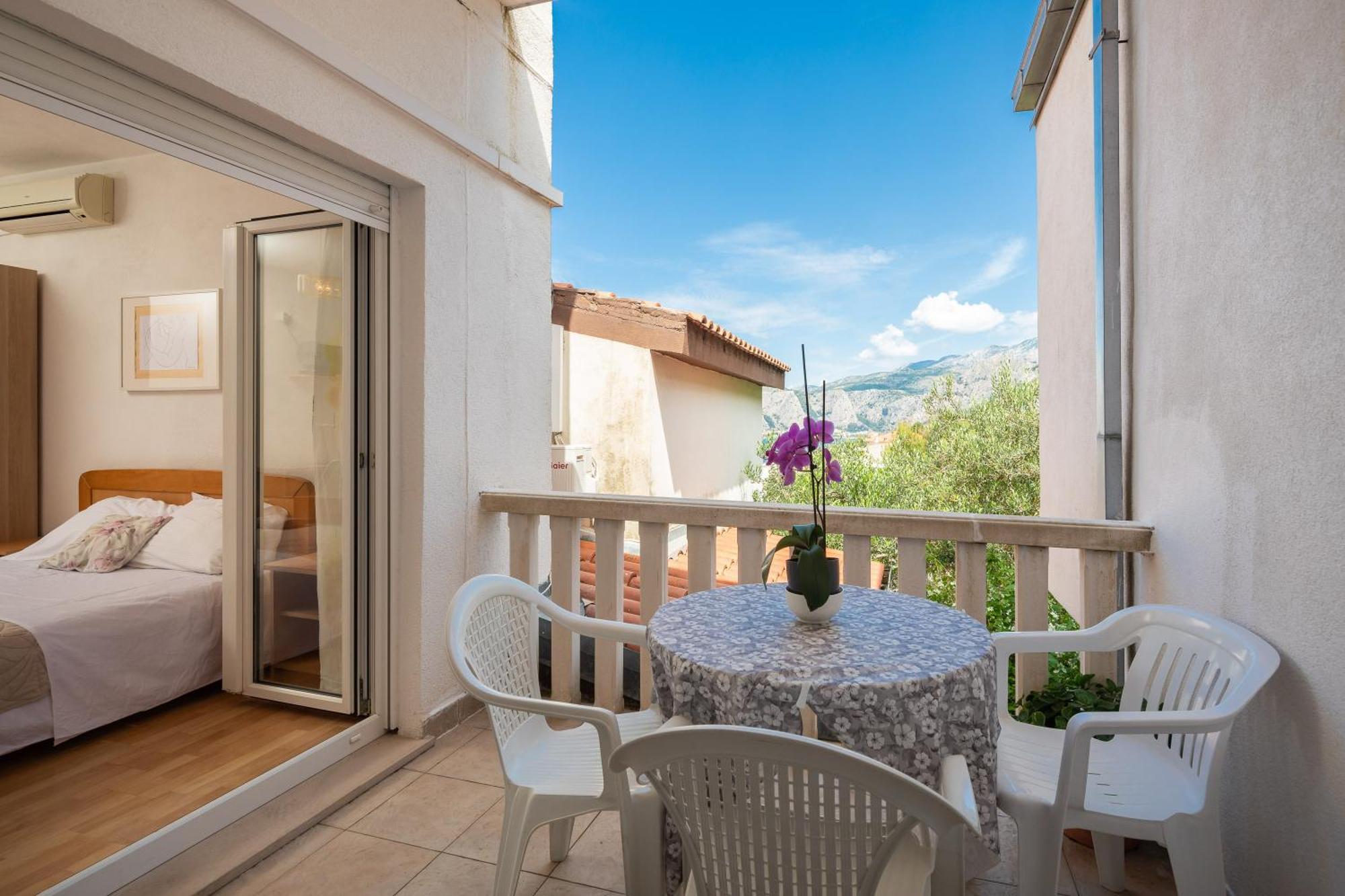 Apartments Roza Omiš Dış mekan fotoğraf